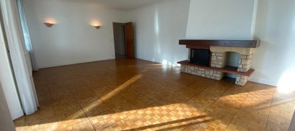 5 bedrooms Villa in Digne-les-Bains, France No. 196701 2