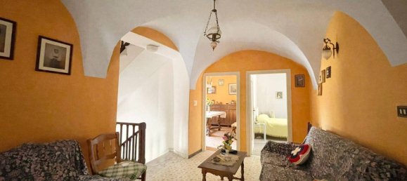 Замки и поместья с 3 спальнями в Альвито, Италия № 373791 9