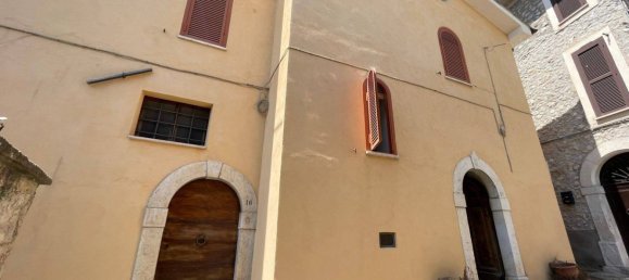 Замки и поместья с 3 спальнями в Альвито, Италия № 373791 46