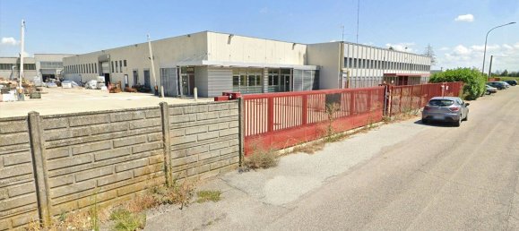 Almacén en Ostiglia, Italy 4126 m² No. 362177 3