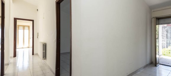 4-Zimmer Wohnung in Valverde, Italy, Nr. 293269 17