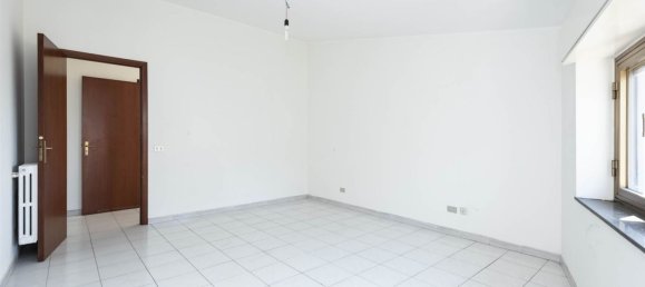 4-Zimmer Wohnung in Valverde, Italy, Nr. 293269 16