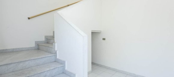 4-Zimmer Wohnung in Valverde, Italy, Nr. 293269 38