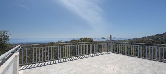 4-Zimmer Wohnung in Valverde, Italy, Nr. 293269 35