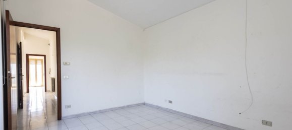 4-Zimmer Wohnung in Valverde, Italy, Nr. 293269 20