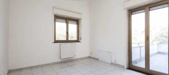 4-Zimmer Wohnung in Valverde, Italy, Nr. 293269 18