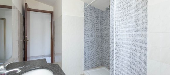 4-Zimmer Wohnung in Valverde, Italy, Nr. 293269 21