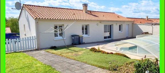 3 bedrooms House in Sainte-Pazanne, France No. 195018 3