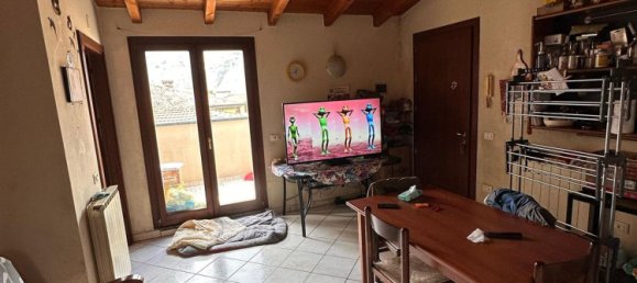 2 rooms Apartment in Esine, Italy No. 253820 3