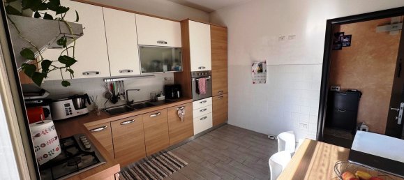 3-salle Appartement à Rome, Italy No. 207827 3