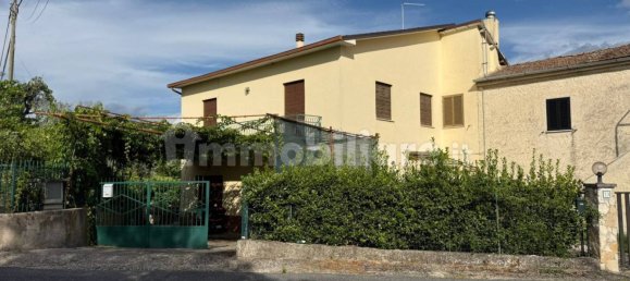 4 bedrooms Villa in Montopoli di Sabina, Italy No. 289803 9