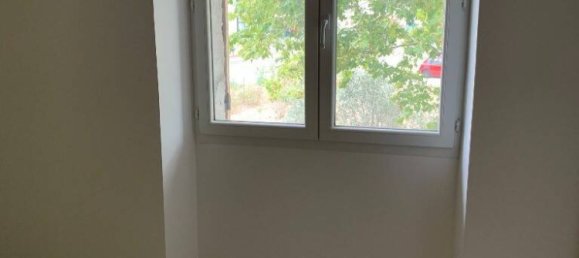 3 bedrooms House in Sorgues, France No. 355545 7