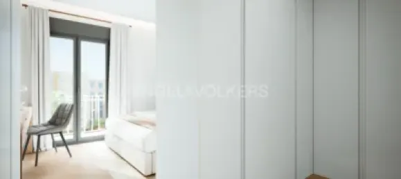4 bedrooms Apartment in Eixample, Spain No. 185510 13