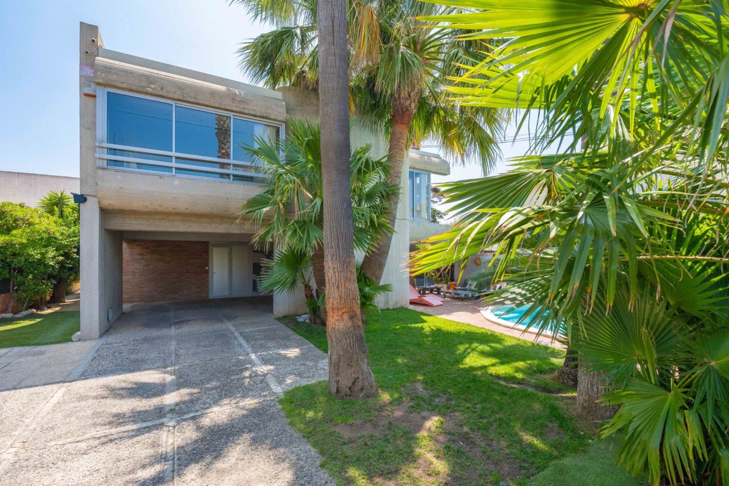 3 bedrooms Villa in Marseille, France No. 332990