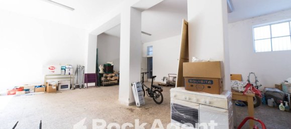 1-Zimmer Gewerbliche Immobilie in Acireale, Italy, Nr. 259468 7