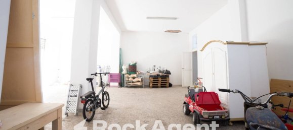 1-Zimmer Gewerbliche Immobilie in Acireale, Italy, Nr. 259468 3