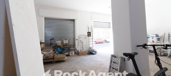 1-Zimmer Gewerbliche Immobilie in Acireale, Italy, Nr. 259468 4