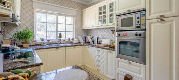 6 bedrooms Villa in Quarteira, Portugal No. 16013 4