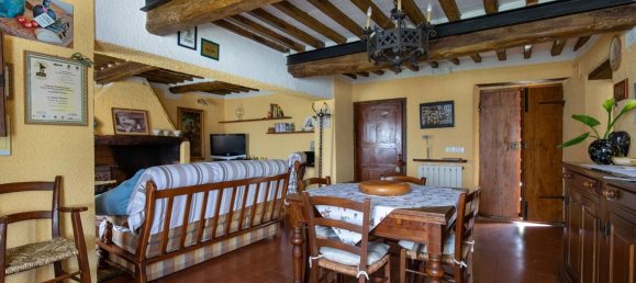 Casa de 5 habitaciónes en Pescia, Italy No. 298963 17