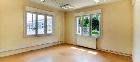 779m² Office in Albi, France No. 300376 7