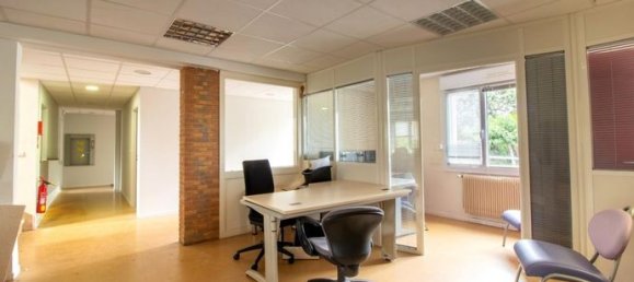 779m² Office in Albi, France No. 300376 12