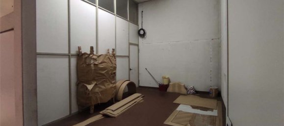  عقار تجاري في Seveso, Italy 370متر مربع رقم 132444 7