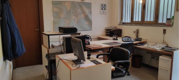  عقار تجاري في Seveso, Italy 370متر مربع رقم 132444 3