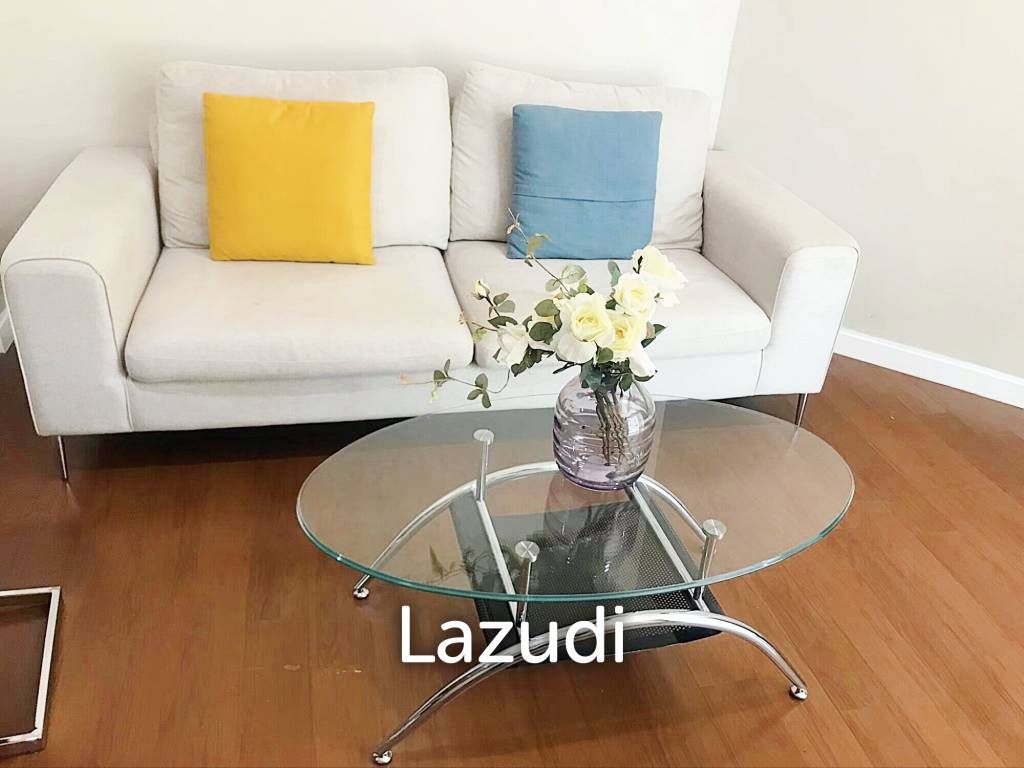 3 bedrooms Condo in Huai Khwang, Thailand No. 14576