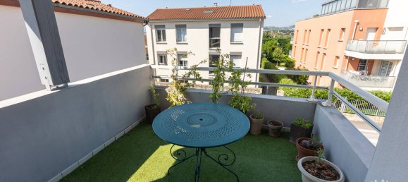 2 bedrooms Apartment in Mornant, France No. 295681 3