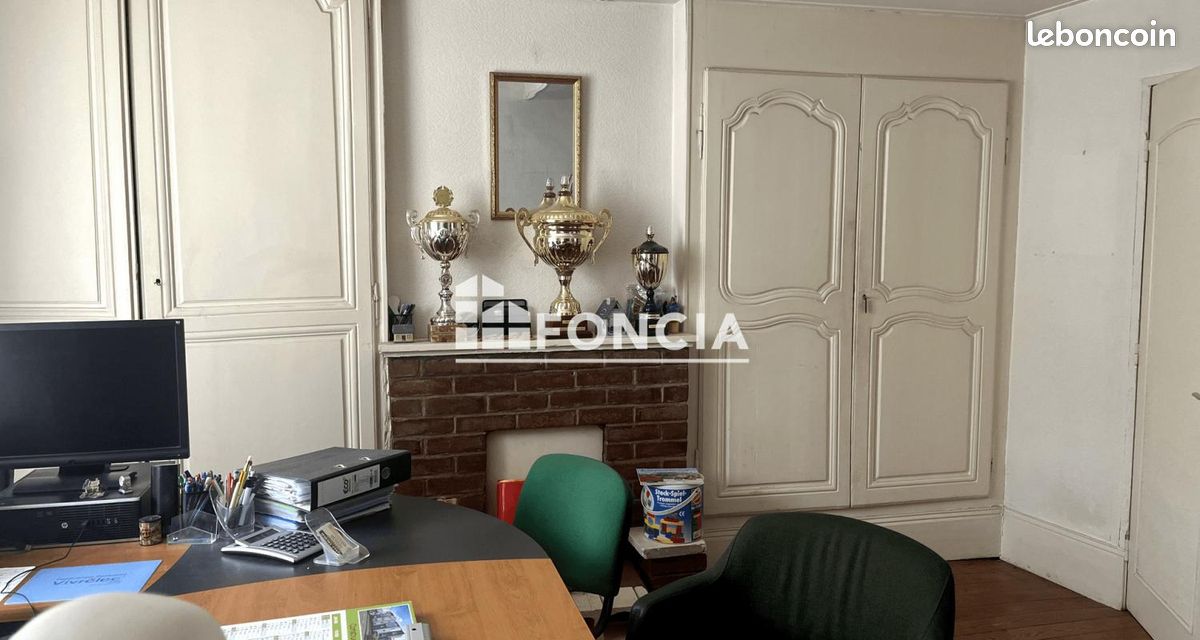 Büro in Chateau-Thierry, France 108m², Nr. 94530