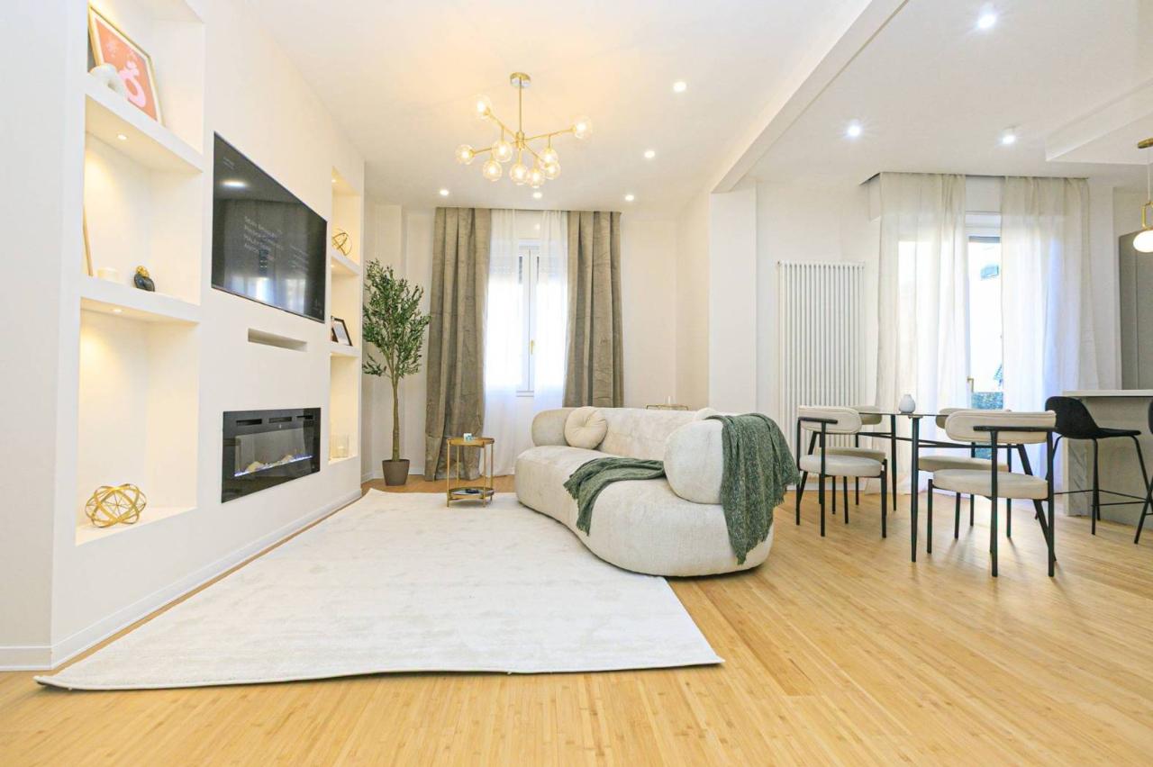 Квартира с 5 комнатами в Генуя, Италия № 32534