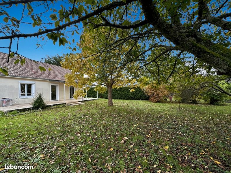 2 bedrooms House in Dordives, France No. 225253