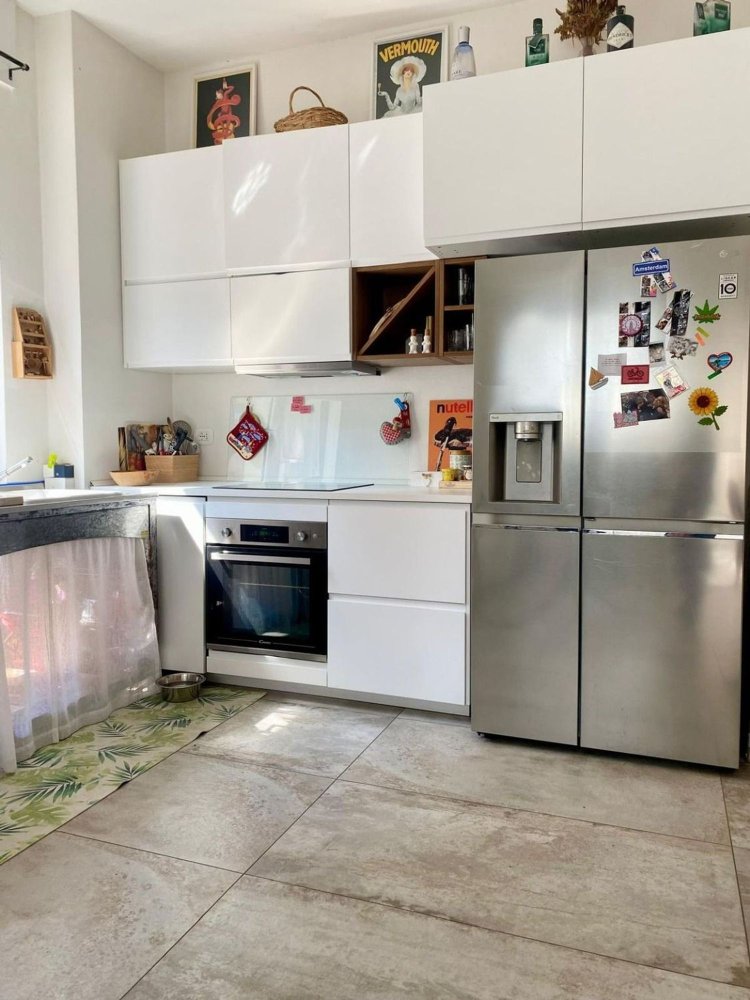 Apartamento de 4 dormitorios en Brescia, Italy No. 390588