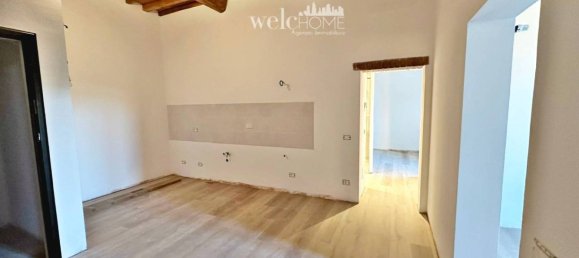 Apartamento de 2 dormitorios en Florence, Italy No. 52087 2