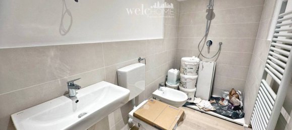 Apartamento de 2 dormitorios en Florence, Italy No. 52087 15