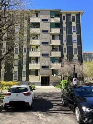 Квартира с 3 спальнями в Милан, Италия № 245329