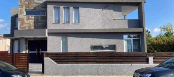 5 bedrooms House in Kolossi, Cyprus No. 10727 3