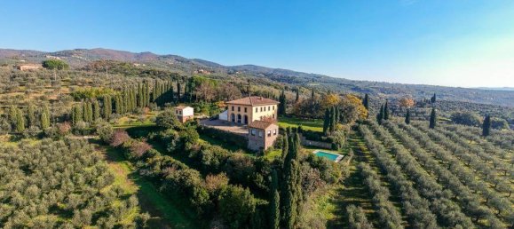 6 bedrooms Villa in Vinci, Italy No. 60022 3