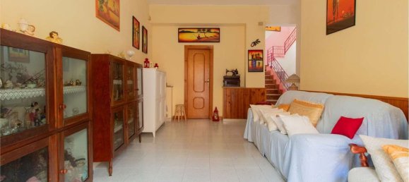 5 rooms House in Sinnai, Italy No. 224511 2