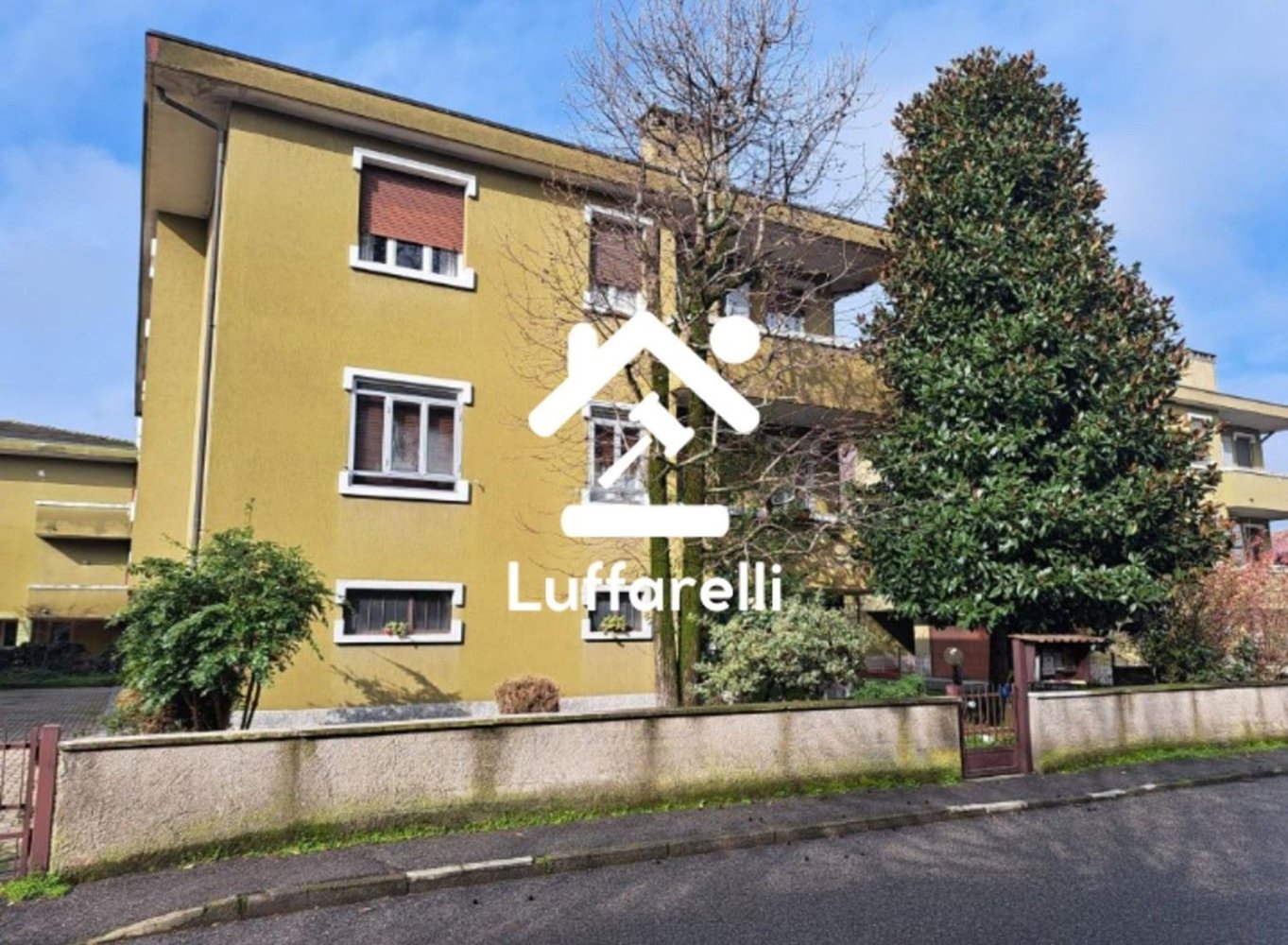 6 rooms Apartment in Graffignana, Italy No. 2603