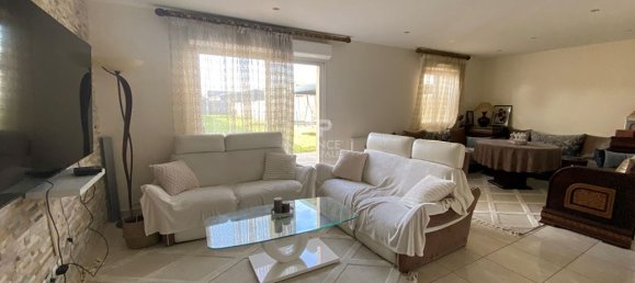 Casa T3 em Saint-Ouen-l'Aumone, France N.º 162245 2