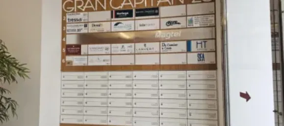 265m² Office in Cordoba, Spain No. 106689 3