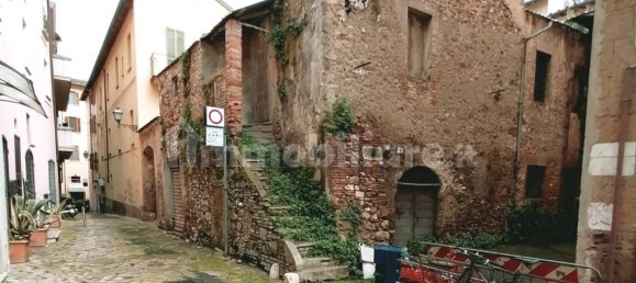 1520m² Building in Terni, Italy No. 286065 4