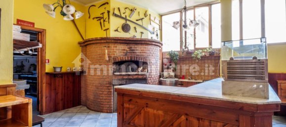 Propiedad comercial de 5 habitaciónes en Urgnano, Italy No. 259134 25