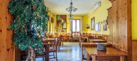 Propiedad comercial de 5 habitaciónes en Urgnano, Italy No. 259134 42