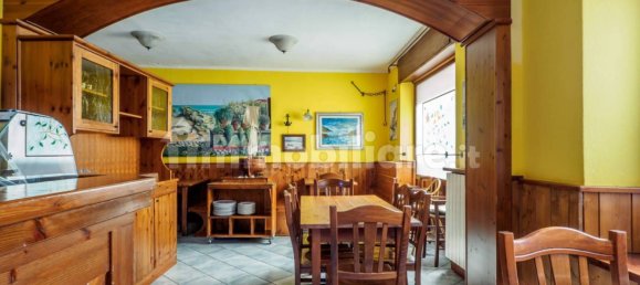 Propiedad comercial de 5 habitaciónes en Urgnano, Italy No. 259134 35