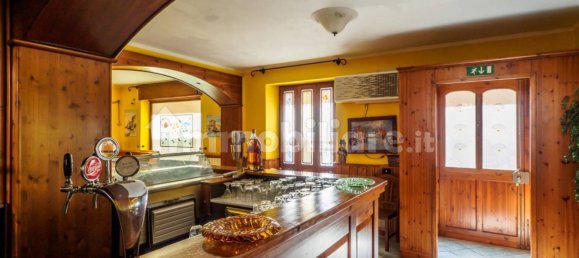 Propiedad comercial de 5 habitaciónes en Urgnano, Italy No. 259134 19