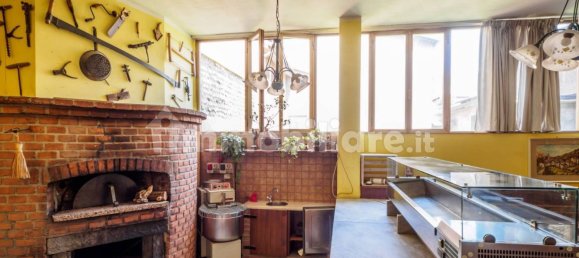 Propiedad comercial de 5 habitaciónes en Urgnano, Italy No. 259134 31