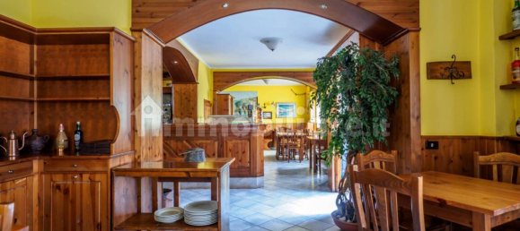 Propiedad comercial de 5 habitaciónes en Urgnano, Italy No. 259134 40