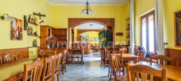 Propiedad comercial de 5 habitaciónes en Urgnano, Italy No. 259134 6